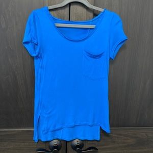 Blue pocket t-shirt